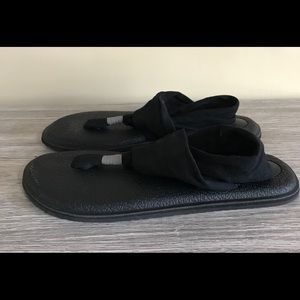 Sanuk Woman’s Sandals Size 10 Black